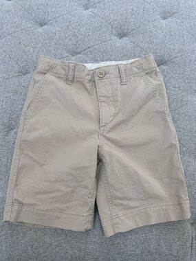 EUC GAP KIDS BOYS CHINO STONE KHAKI SHORTS SIZE 8